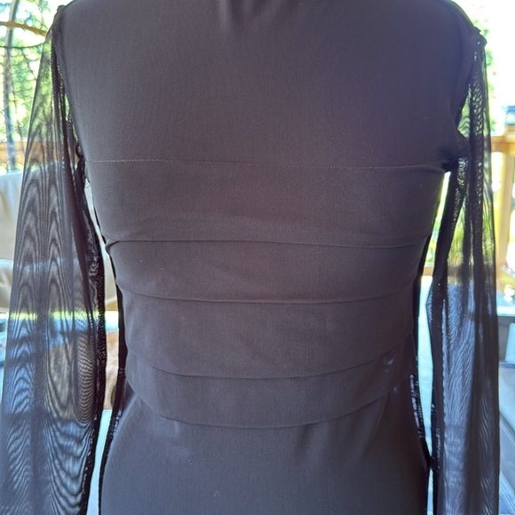 OZAI N KU | Sheer Long Sleeve - Picture 3 of 10